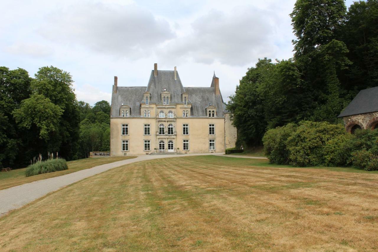 Chateau De La Lucaziere Mont-Saint-Jean  Exterior photo
